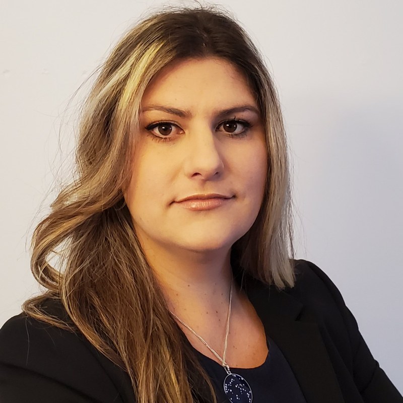 Aline Remus's Headshot Image