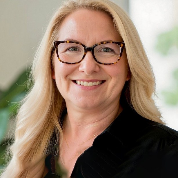Andrea L. Fidgett's Headshot Image