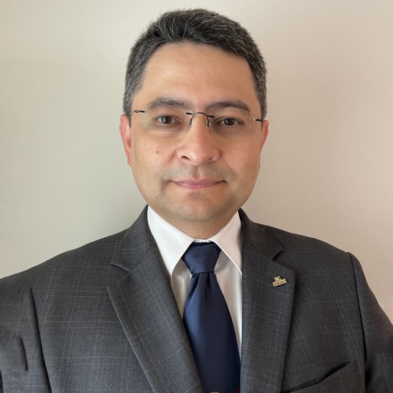 Edgar O. Oviedo-Rondon's Headshot Image