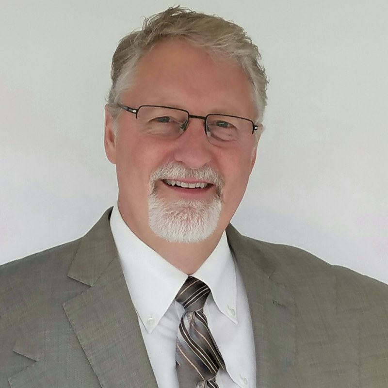 Mike VandeHaar's Headshot Image