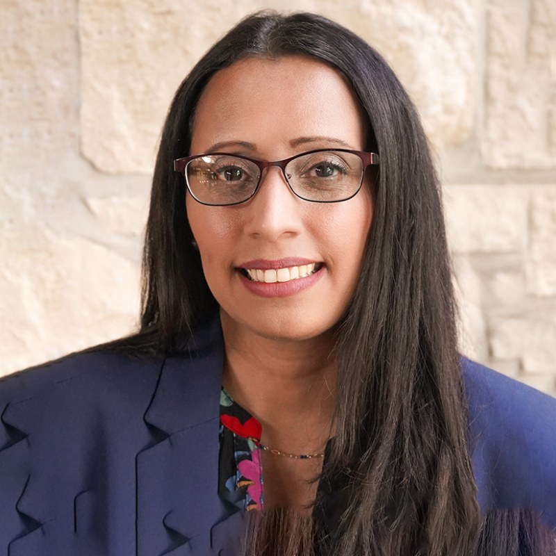 Headshot of Veridiana Daley