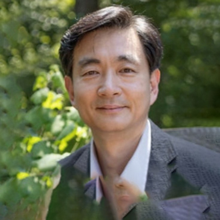 Woo Kyun Kim's Headshot Image