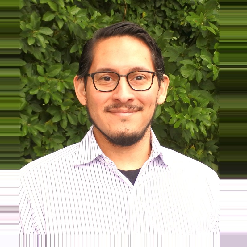 Headshot of Ricardo Ekmay